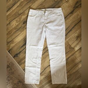 Vera Wang White Roll Cuff Capri